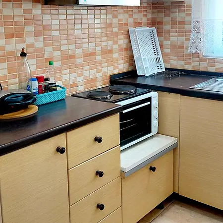 Kristo Apartament, *