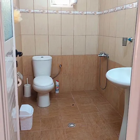 Kristo Apartament, Sarande