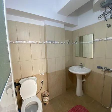 Kristo Apartament, *