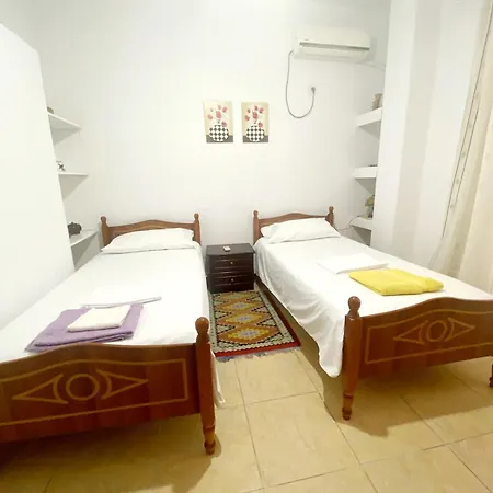 Kristo Apartament, *