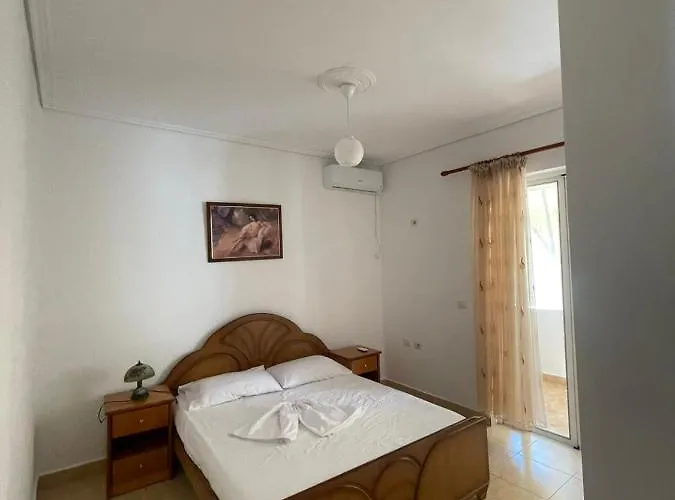 Kristo Apartament, Apartment