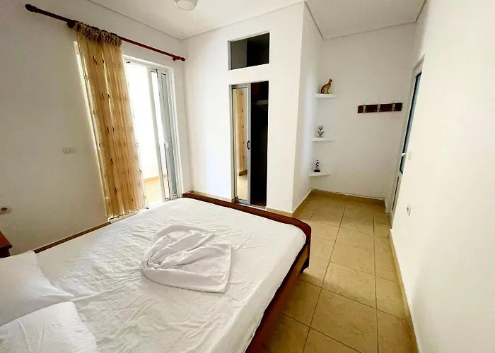 Kristo Apartament, Apartment