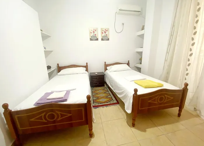 Kristo Apartament, *