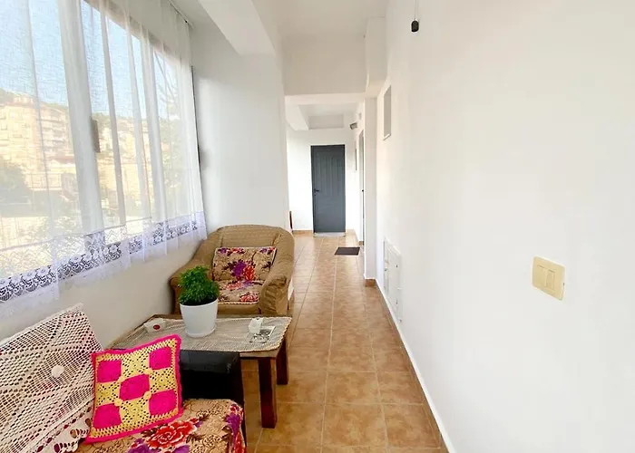 Kristo Apartament, Apartment